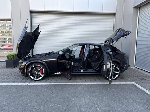 Certified 2024 Ferrari Purosangue AWD/4WD image 27