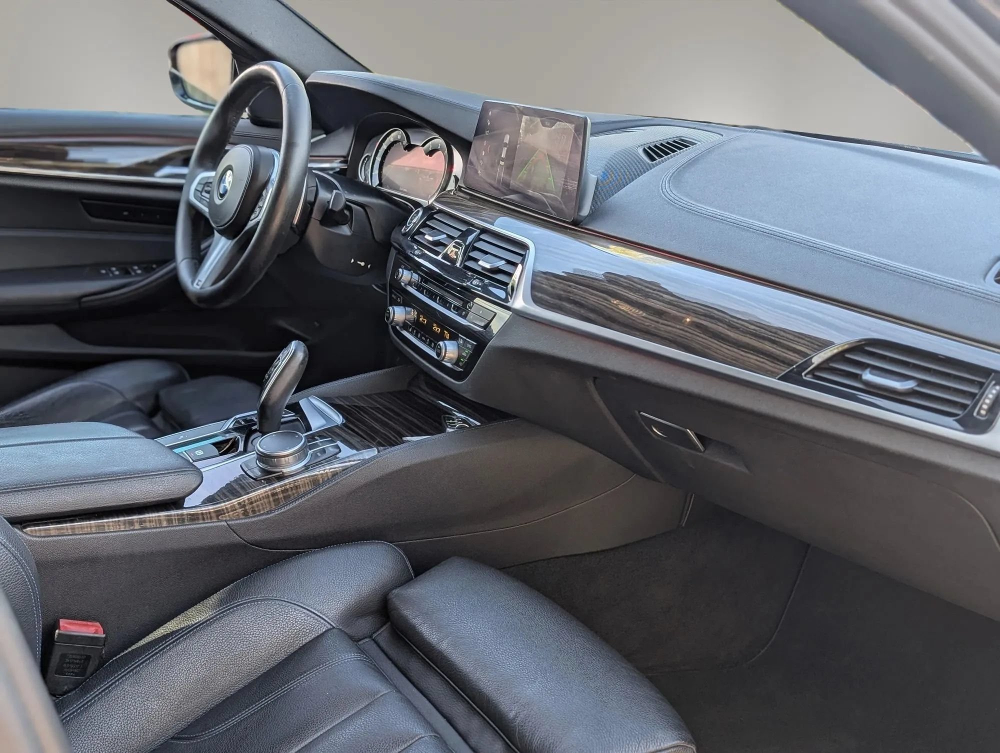 Used 2017 BMW 540i RWD image 24