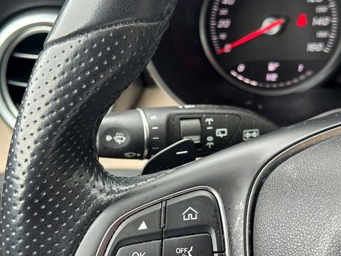 Used 2019 Mercedes-Benz GLC 300 4MATIC image 38