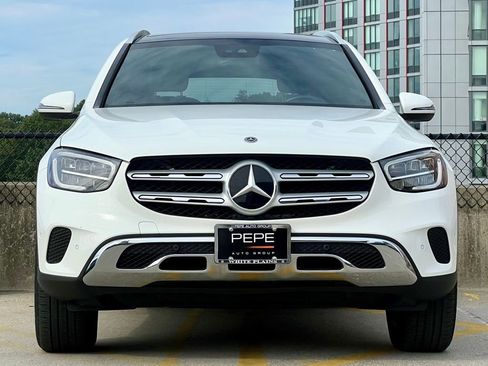 Certified 2022 Mercedes-Benz GLC 300 4MATIC image 3