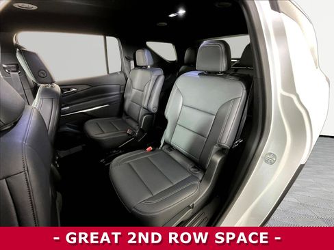 Used 2026 Chevrolet Traverse LT AWD/4WD image 22