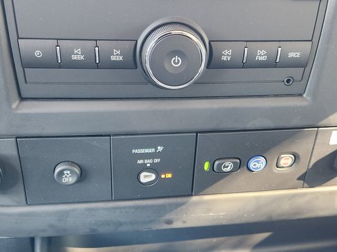 New 2025 Chevrolet Express 3500 w/ Power Convenience Package image 19