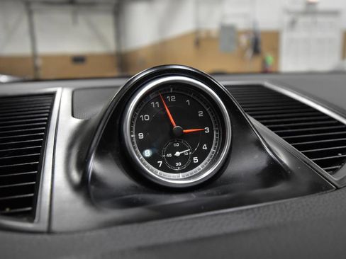 Used 2018 Porsche Macan image 24