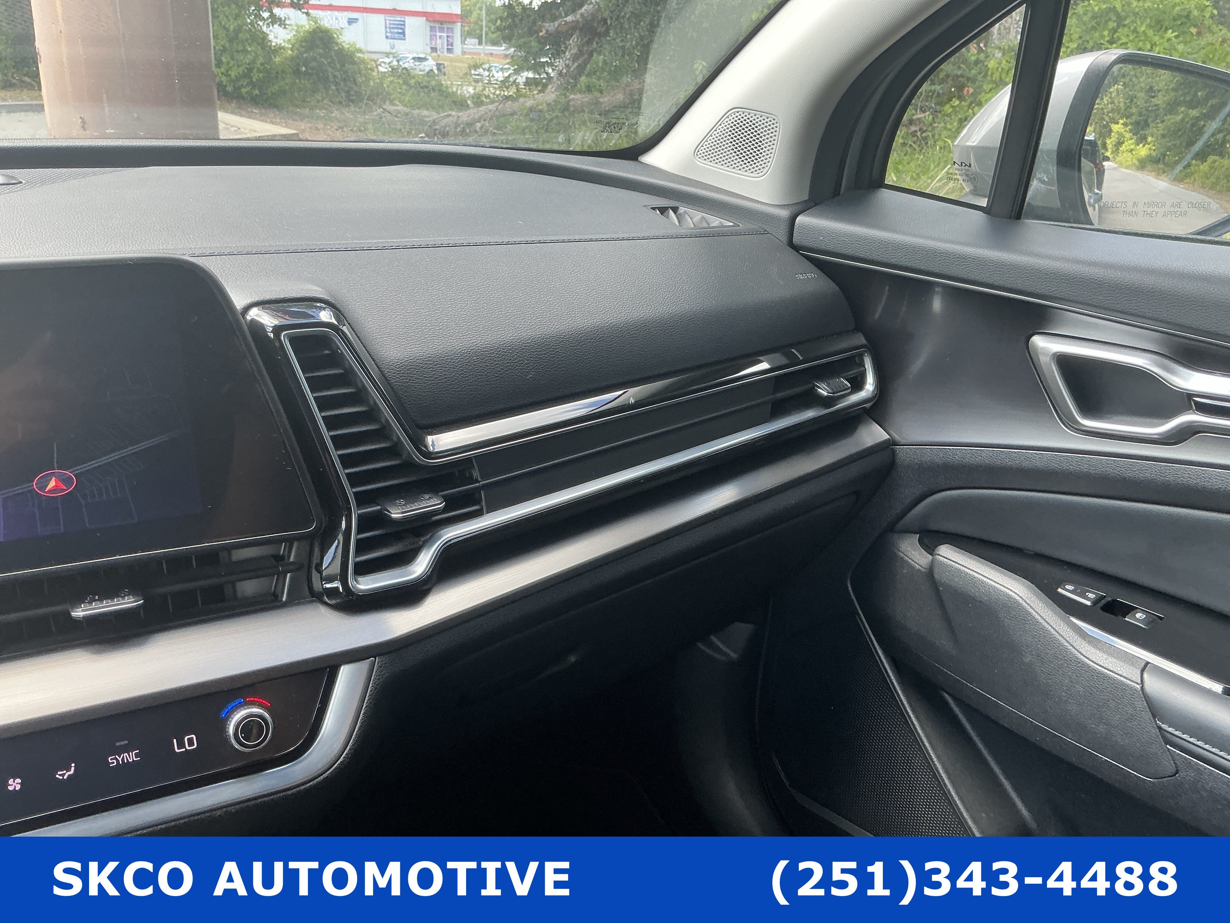 Used 2024 Kia Sportage EX FWD image 24