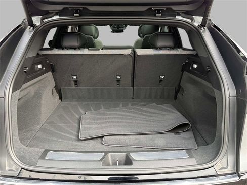 Used 2024 Cadillac Lyriq Tech image 17