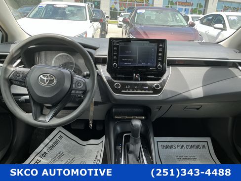 Used 2021 Toyota Corolla LE FWD image 15