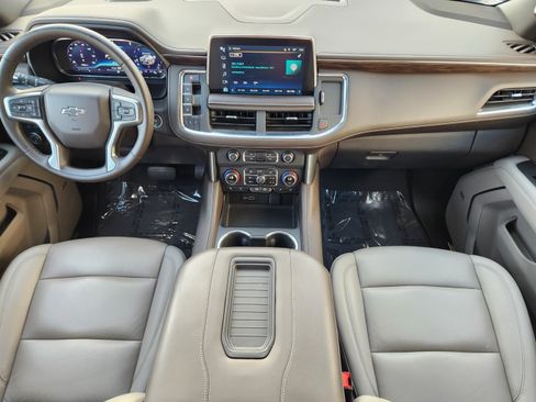Used 2023 Chevrolet Tahoe Z71 w/ Luxury Package AWD/4WD image 20