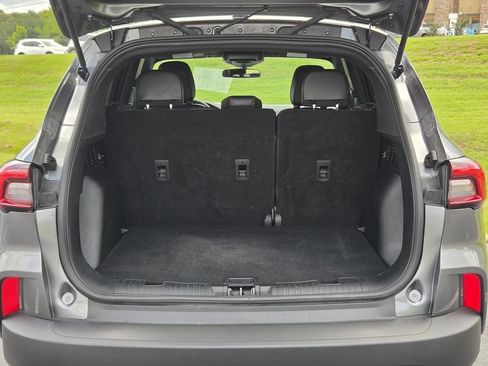 Used 2025 Ford Escape ST-Line FWD image 9