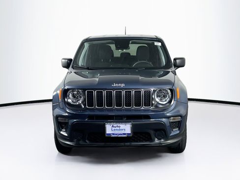 Used 2023 Jeep Renegade Latitude image 2