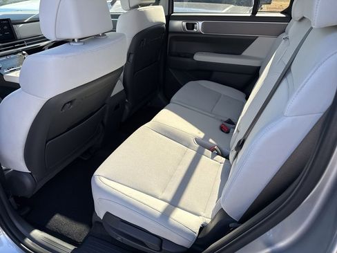 New 2026 Hyundai Santa Fe SE FWD image 17