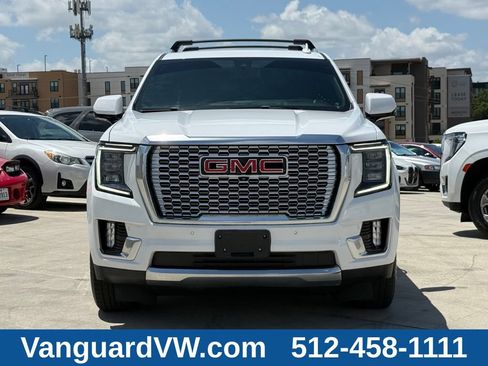 Used 2022 GMC Yukon XL Denali AWD/4WD image 7