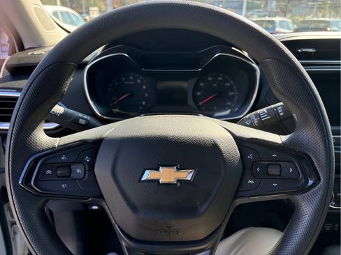 Certified 2023 Chevrolet TrailBlazer LT FWD image 9