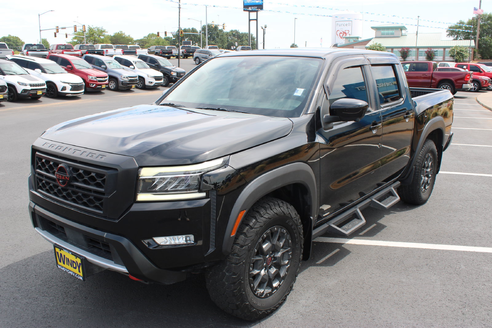 Used 2023 Nissan Frontier PRO-4X w/ Pro-4X Premium Package AWD/4WD image 4
