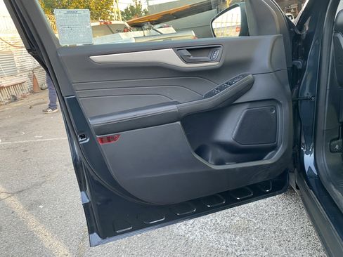 Used 2022 Ford Escape SE w/ Convenience Package image 15