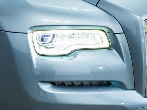 Used 2017 Rolls-Royce Wraith image 21