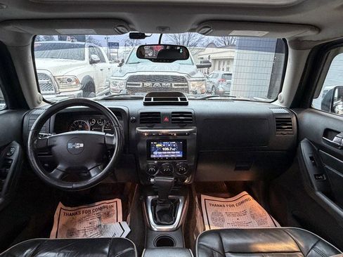 Used 2007 HUMMER H3 image 24