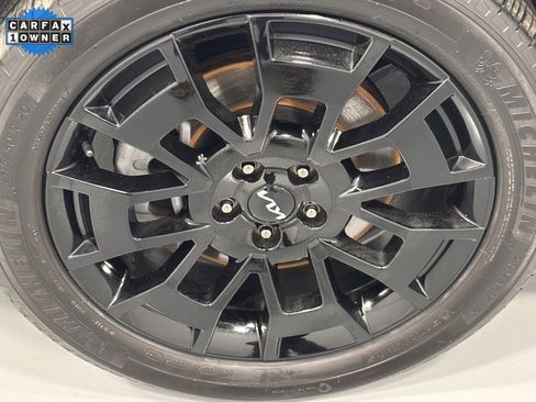 Used 2022 Kia Telluride SX w/ SX Prestige Package image 29