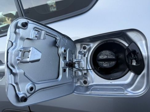 Used 2025 Toyota RAV4 XLE Premium w/ Weather Package image 17