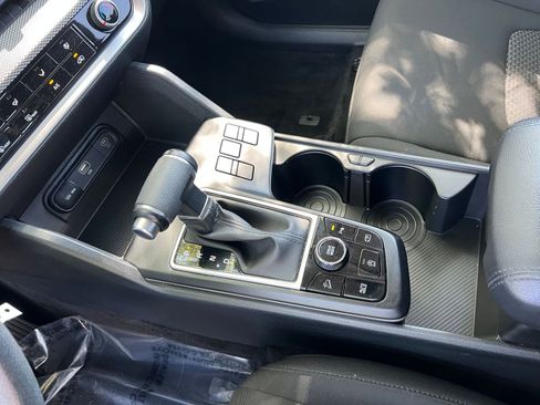 Used 2025 Kia Sportage LX FWD image 39