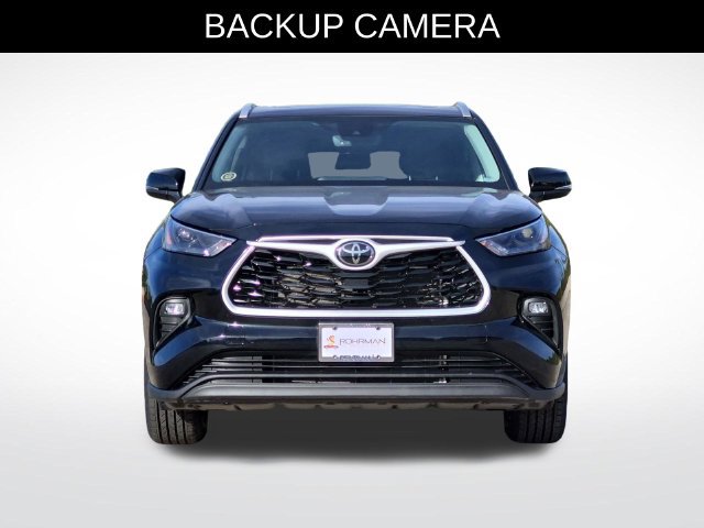 Used 2024 Toyota Highlander XLE AWD/4WD image 2