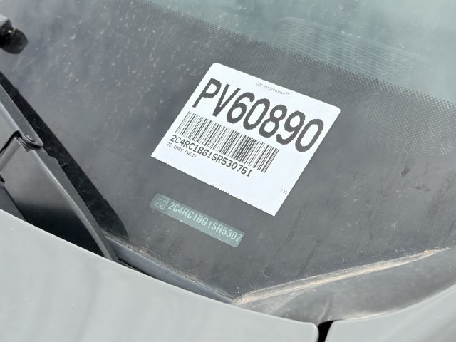 Used 2025 Chrysler Pacifica Select FWD image 10