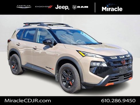 Used 2025 Nissan Rogue Rock Creek image 1