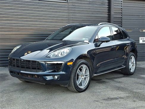 Certified 2017 Porsche Macan S image 1