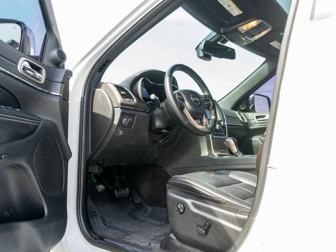 Used 2016 Jeep Grand Cherokee Limited image 14