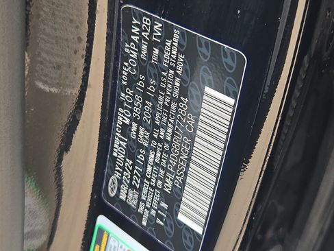Used 2024 Hyundai Elantra Limited FWD image 35