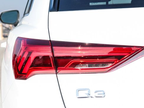 New 2025 Audi Q3 2.0T Premium image 12