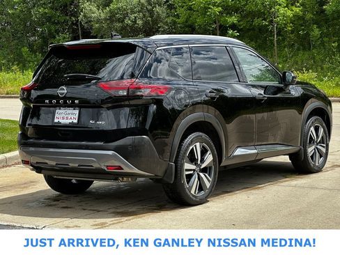 Certified 2023 Nissan Rogue SL w/ SL Premium Package AWD/4WD image 3