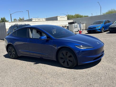 Used 2025 Tesla Model 3 Long Range image 6