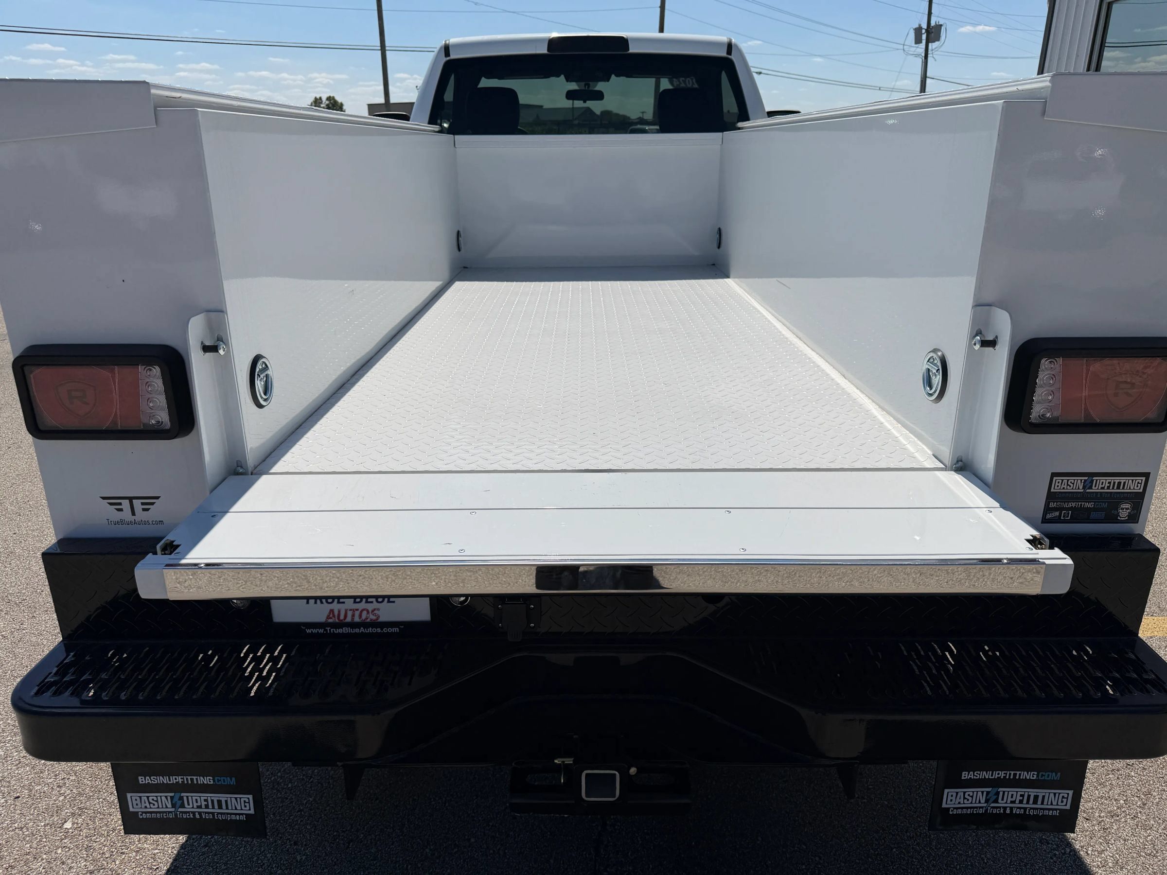 Used 2024 RAM 3500 Tradesman AWD/4WD image 11