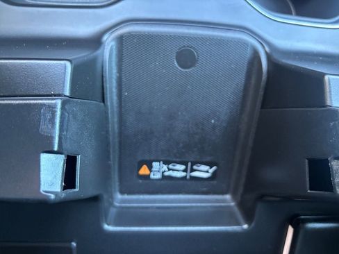 Used 2024 Chevrolet Silverado 1500 LTZ image 18