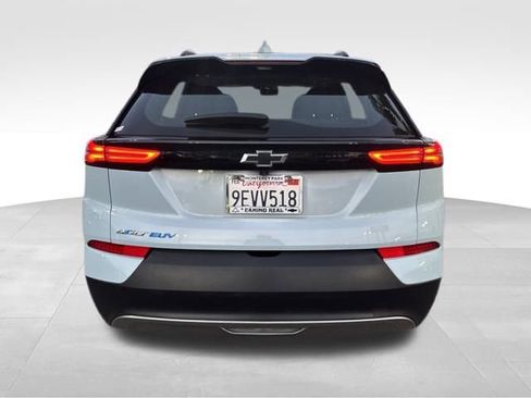 Certified 2023 Chevrolet Bolt EUV LT image 4
