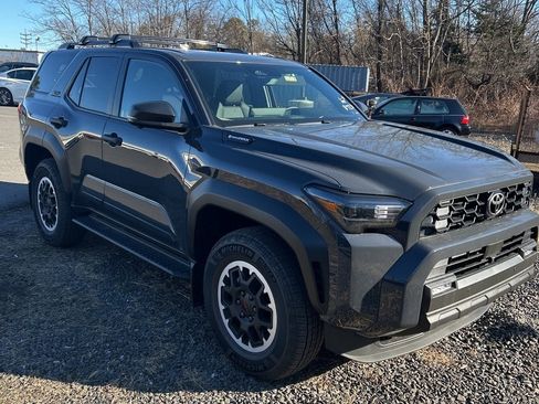 Used 2025 Toyota 4Runner TRD Off-Road Premium image 3