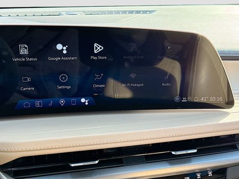 Certified 2025 Cadillac XT4 Premium Luxury image 22