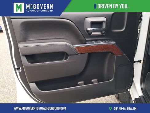 Used 2018 GMC Sierra 2500 SLE w/ HD SLE Preferred Plus Package AWD/4WD image 10