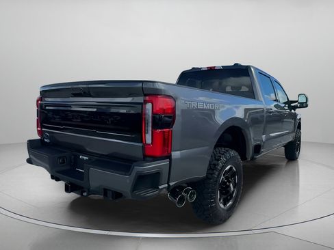 New 2026 Ford F250 Platinum w/ Tremor Off-Road Package image 29