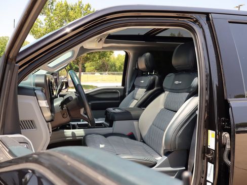 Used 2024 Ford F250 Limited w/ FX4 Off-Road Package AWD/4WD image 11