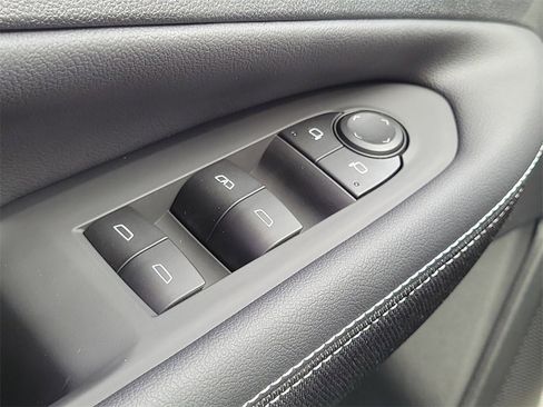 New 2026 Chevrolet Blazer EV LT image 13