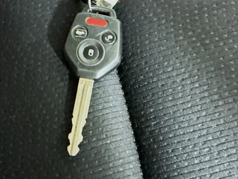 Used 2015 Subaru Legacy 2.5i Premium image 36