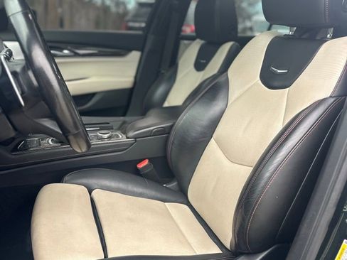 Used 2021 Cadillac CT5 Sport image 7