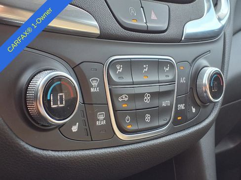 Used 2023 Chevrolet Equinox LT FWD image 29