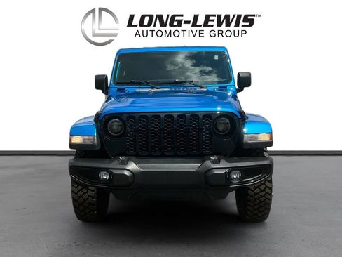 Used 2022 Jeep Gladiator Sport AWD/4WD image 11