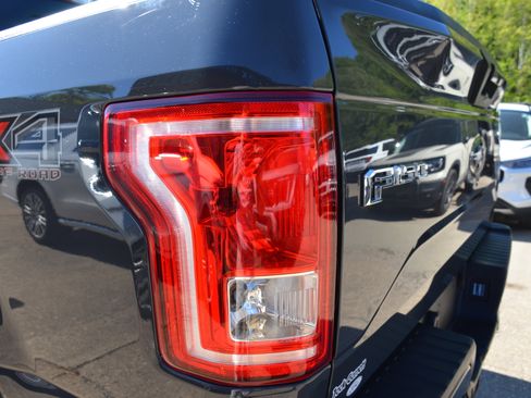 Used 2016 Ford F150 XLT w/ Equipment Group 302A Luxury AWD/4WD image 11