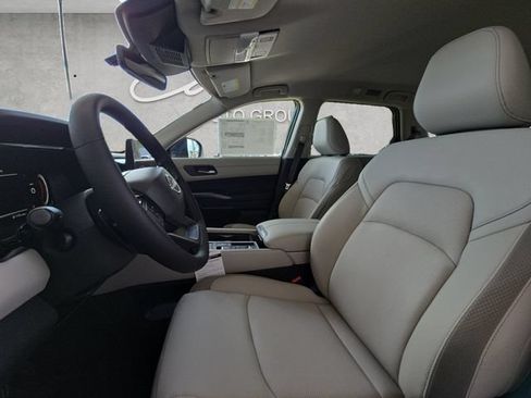 New 2026 Nissan Pathfinder SL FWD image 19