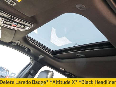 New 2025 Jeep Grand Cherokee Altitude image 7