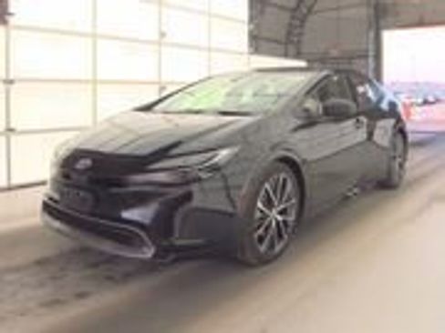 Used 2024 Toyota Prius XLE image 4