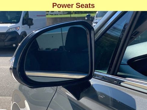 Used 2022 Hyundai Santa Fe SEL w/ Convenience Package image 8